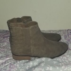 Ankle boots